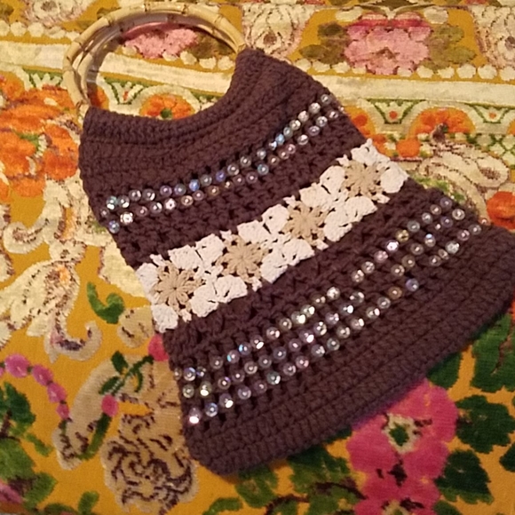 Crocheted handbag with bamboo handles - Picture 3 of 4